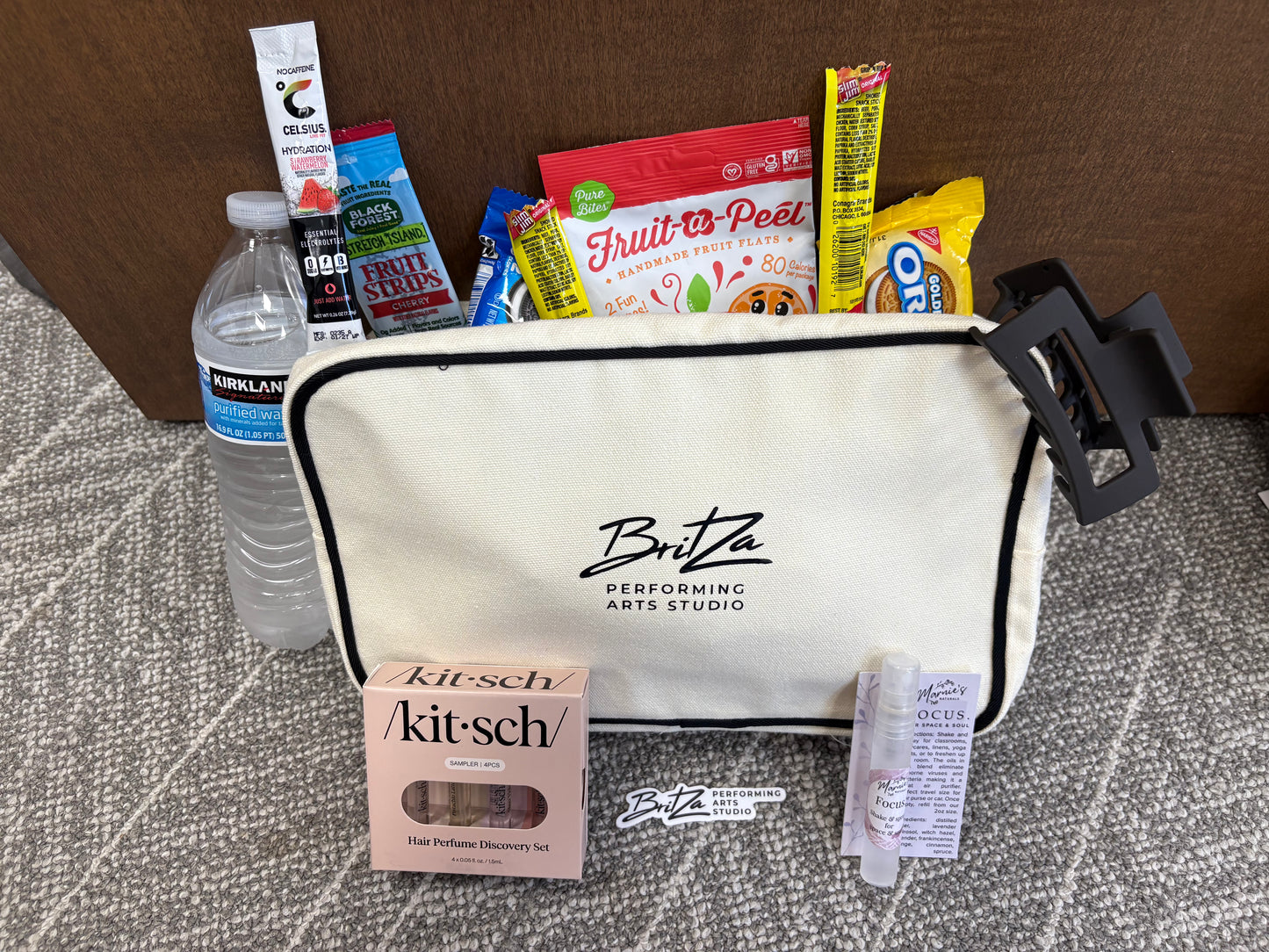 2025 Holiday Show Accessories & More