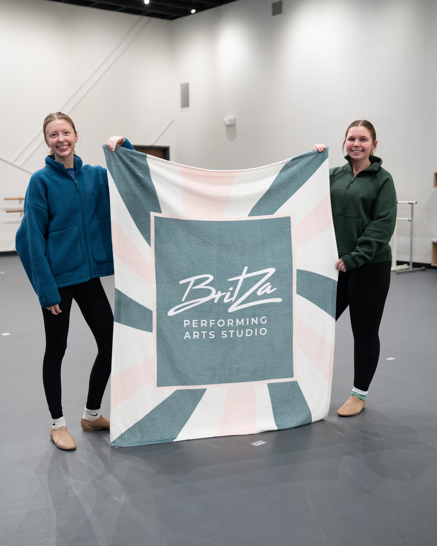 BritZa Plush Blankets